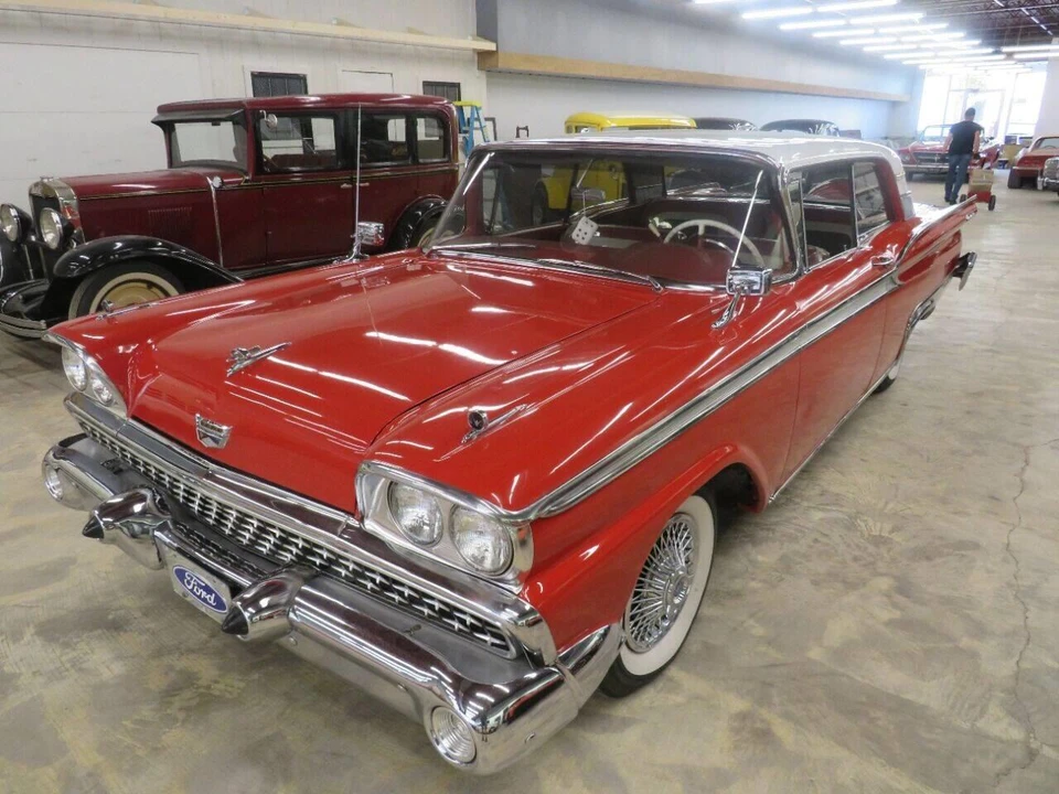 1959 Ford Galaxie 1st Gen - Image 8 of 31