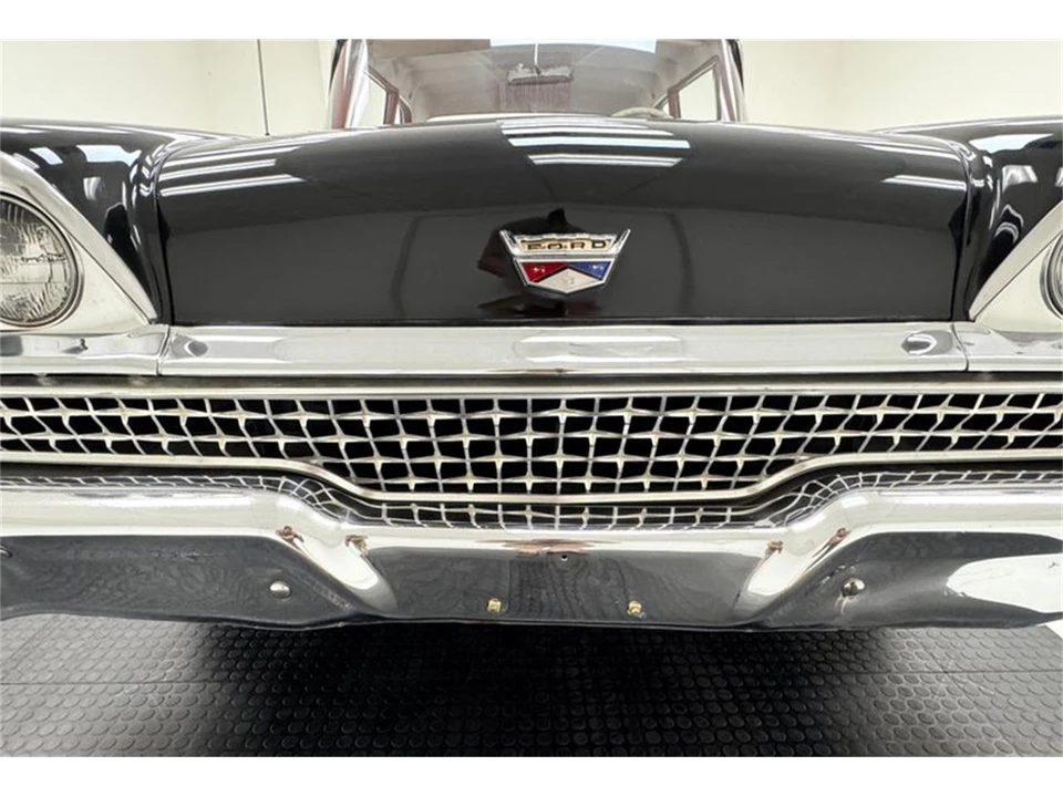 1959 Ford Galaxie 1st Gen - Image 9 of 31