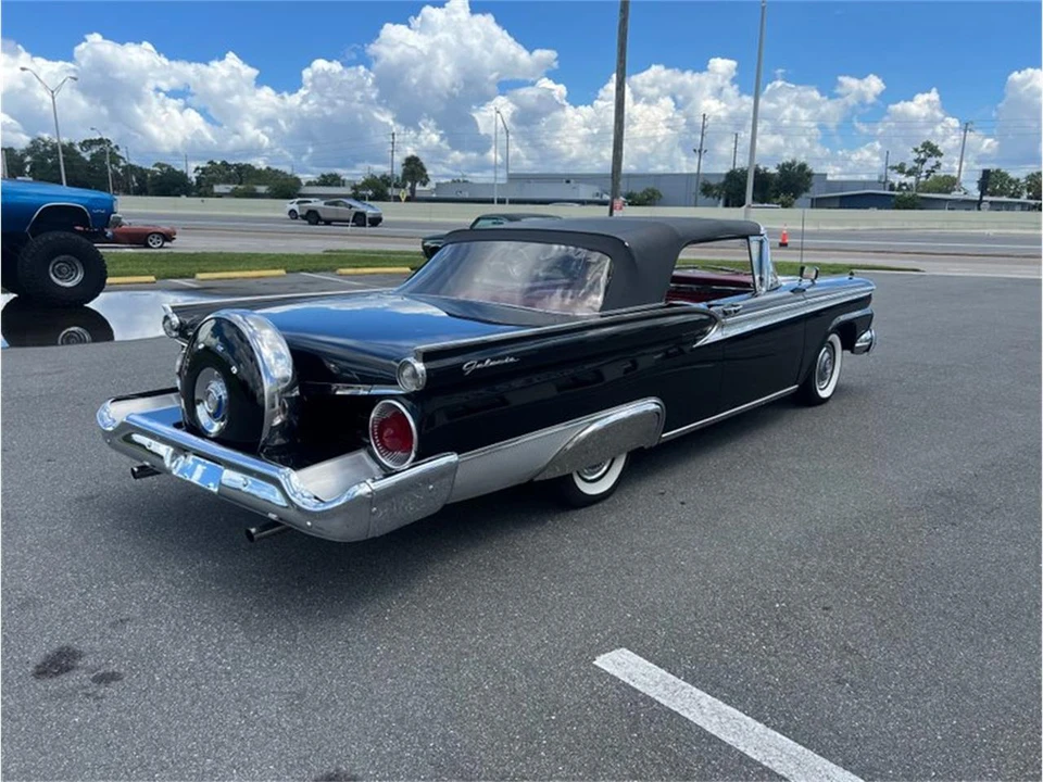 1959 Ford Galaxie 1st Gen - Image 22 of 31