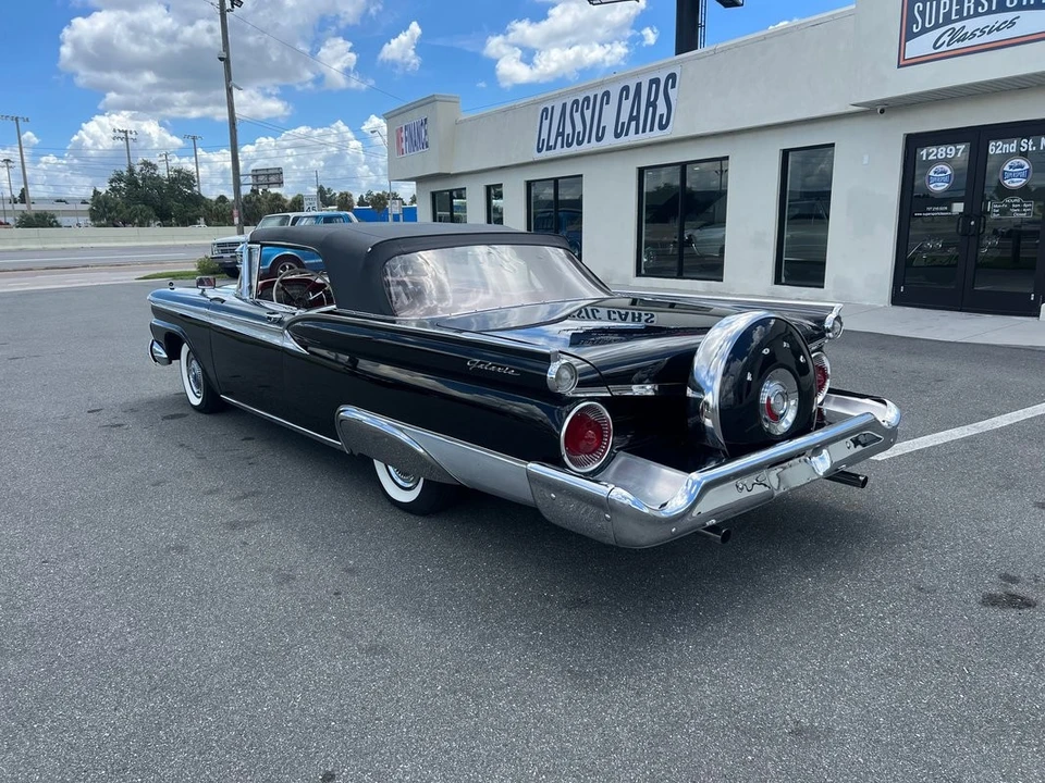 1959 Ford Galaxie 1st Gen - Image 21 of 31