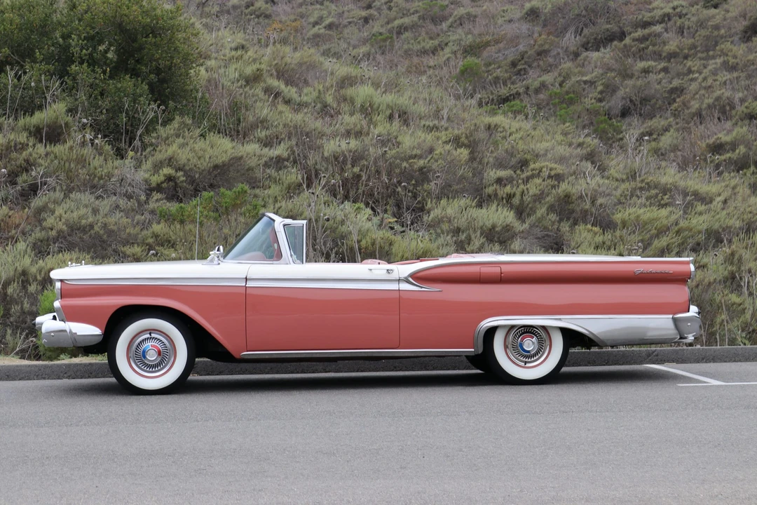 1959 Ford Galaxie 1st Gen - Image 9 of 31