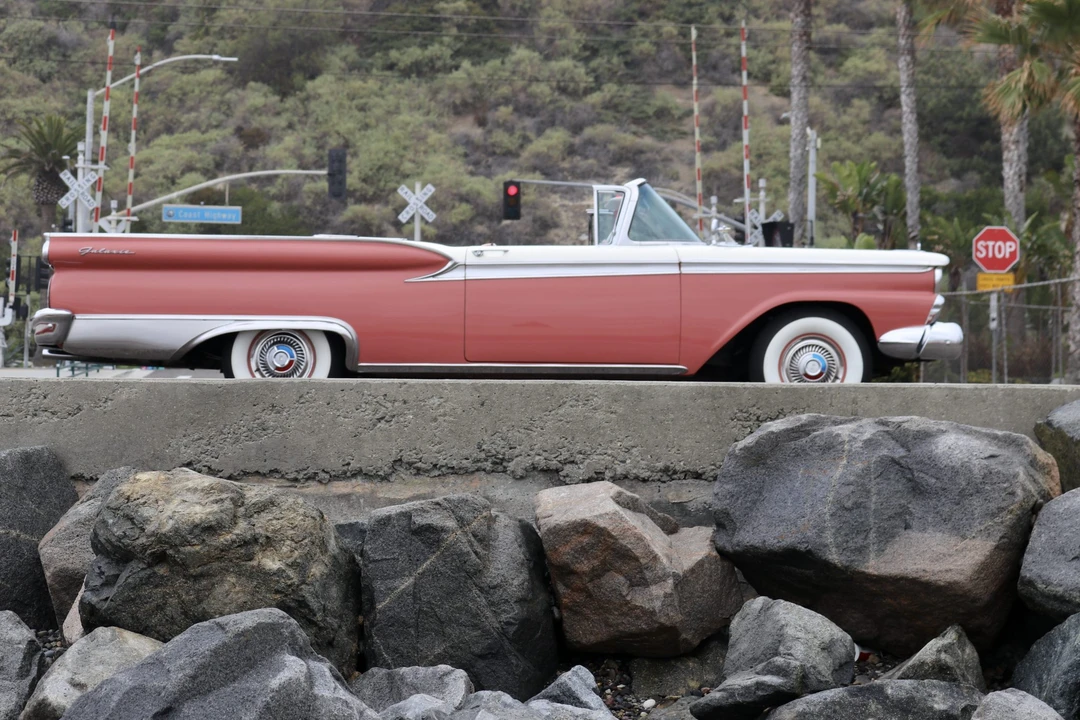 1959 Ford Galaxie 1st Gen - Image 20 of 31