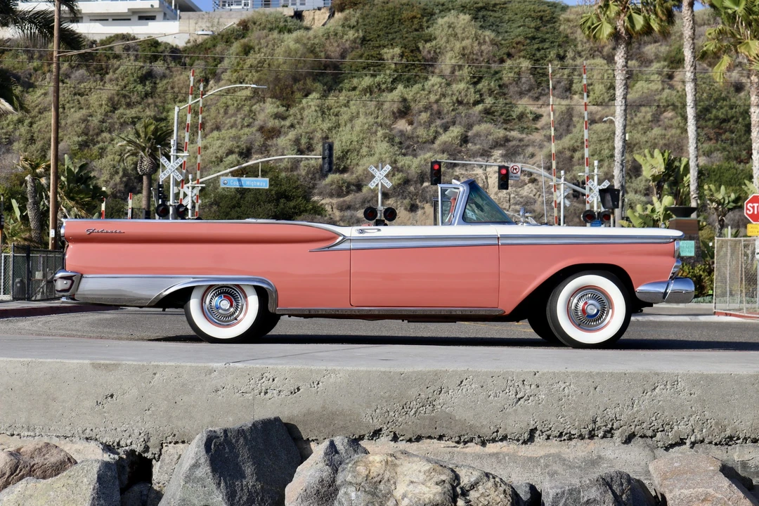1959 Ford Galaxie 1st Gen - Image 21 of 31