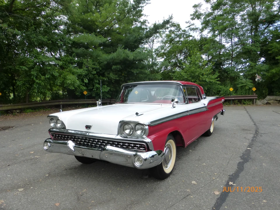 1959 Ford Galaxie 1st Gen - Image 21 of 31