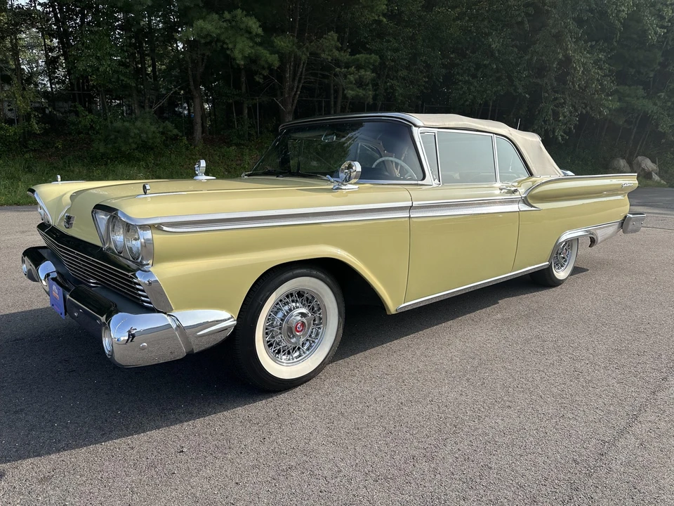 1959 Ford Galaxie 1st Gen - Image 18 of 31