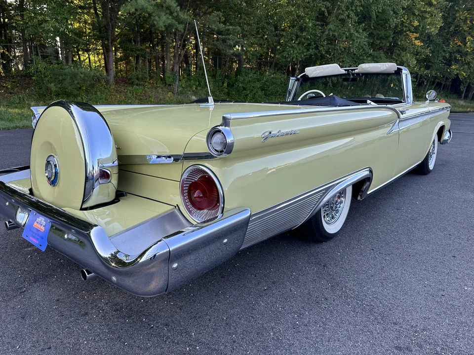 1959 Ford Galaxie 1st Gen - Image 11 of 31