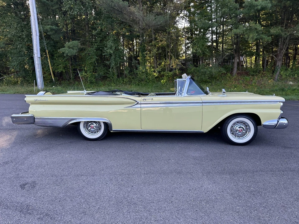 1959 Ford Galaxie 1st Gen - Image 13 of 31