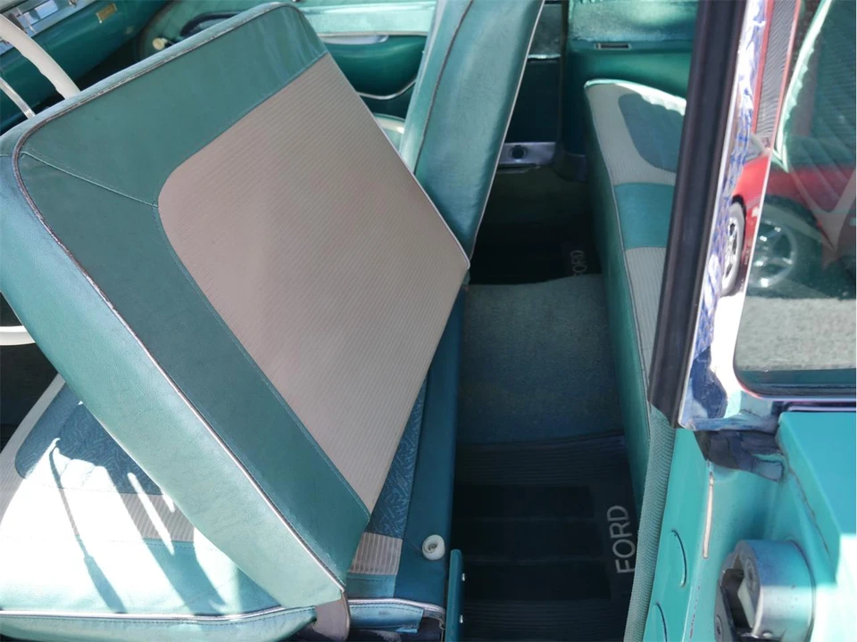 1959 Ford Galaxie 1st Gen - Image 24 of 31