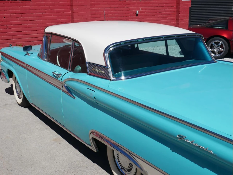1959 Ford Galaxie 1st Gen - Image 15 of 31