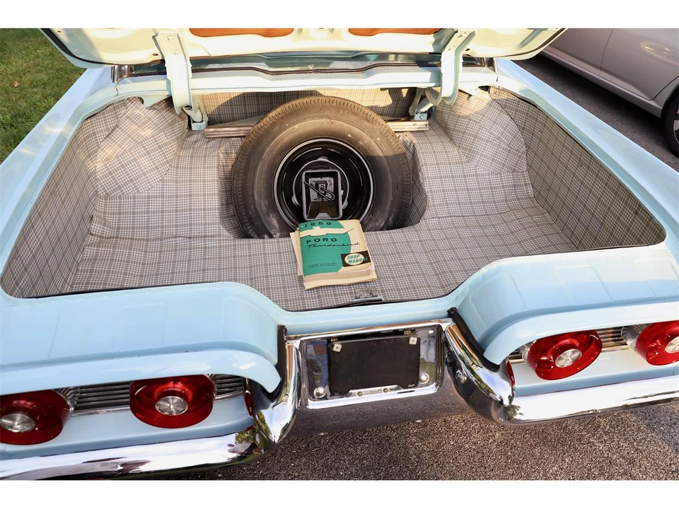 1959 Ford Thunderbird 2nd Gen - Image 18 of 18