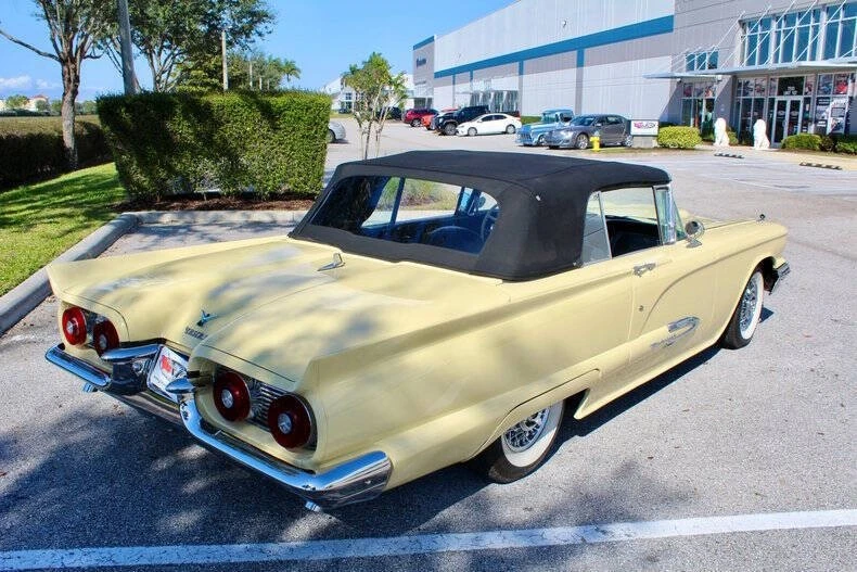 1959 Ford Thunderbird 2nd Gen - Image 26 of 31