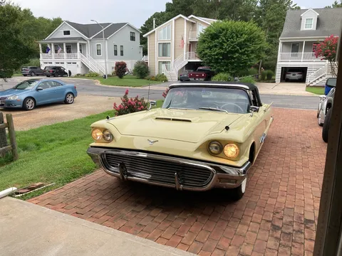 1959 Ford Thunderbird