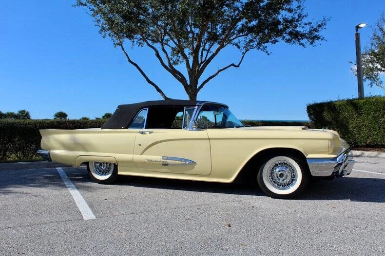 1959 Ford Thunderbird 2nd Gen - Image 13 of 31