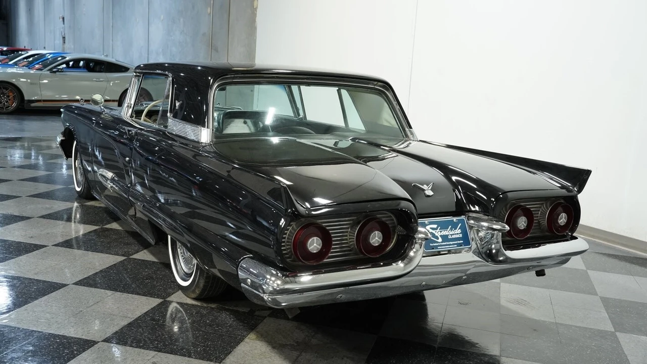 1959 Ford Thunderbird 2nd Gen - Image 9 of 12