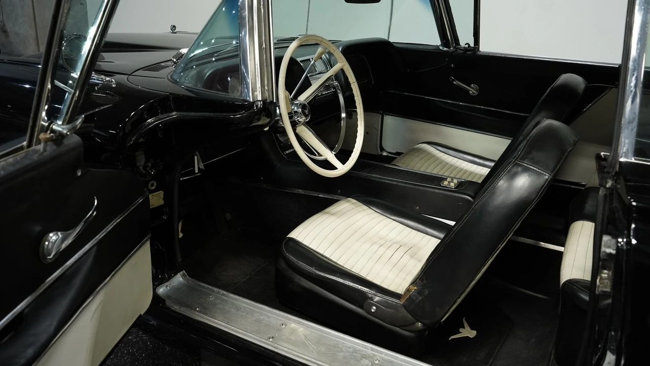 1959 Ford Thunderbird 2nd Gen - Image 4 of 21