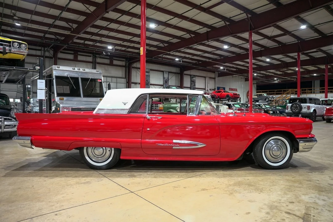 1959 Ford Thunderbird 2nd Gen - Image 10 of 12