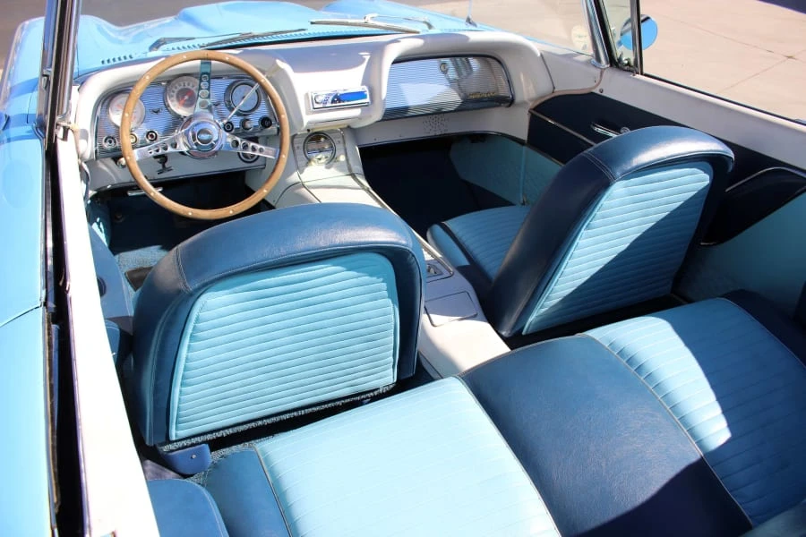 1959 Ford Thunderbird 2nd Gen - Image 3 of 4
