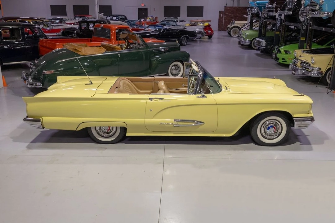 1959 Ford Thunderbird 2nd Gen - Image 11 of 12