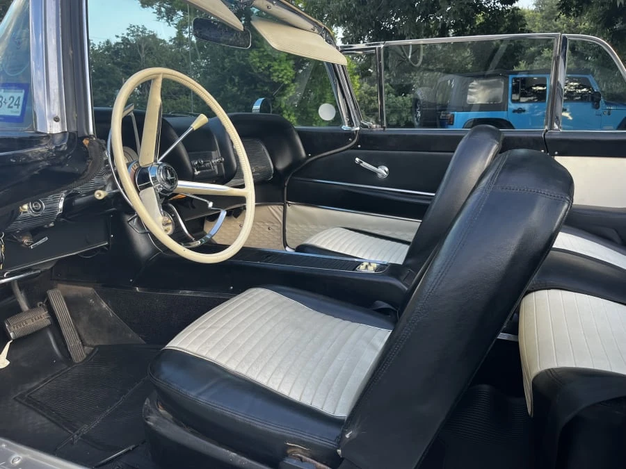 1959 Ford Thunderbird 2nd Gen - Image 28 of 31