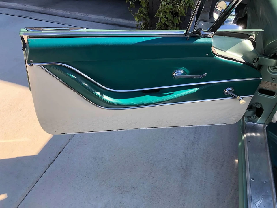 1959 Ford Thunderbird 2nd Gen - Image 23 of 31
