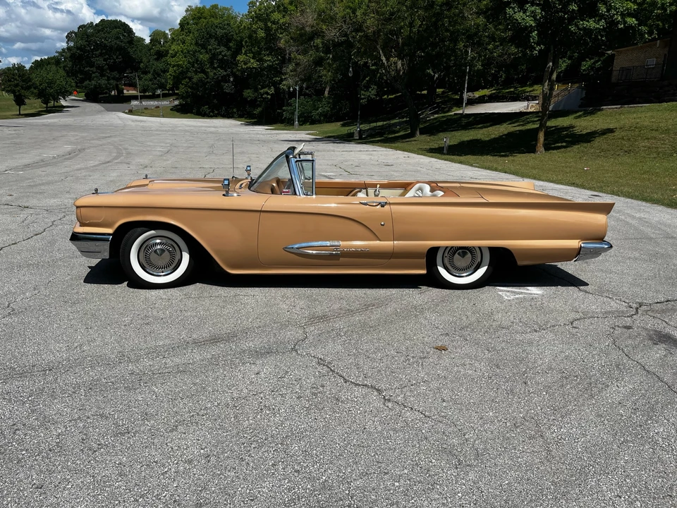 1959 Ford Thunderbird 2nd Gen - Image 25 of 31