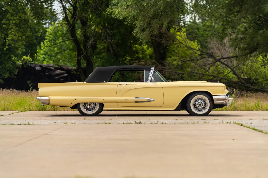 1959 Ford Thunderbird 2nd Gen - Image 15 of 21