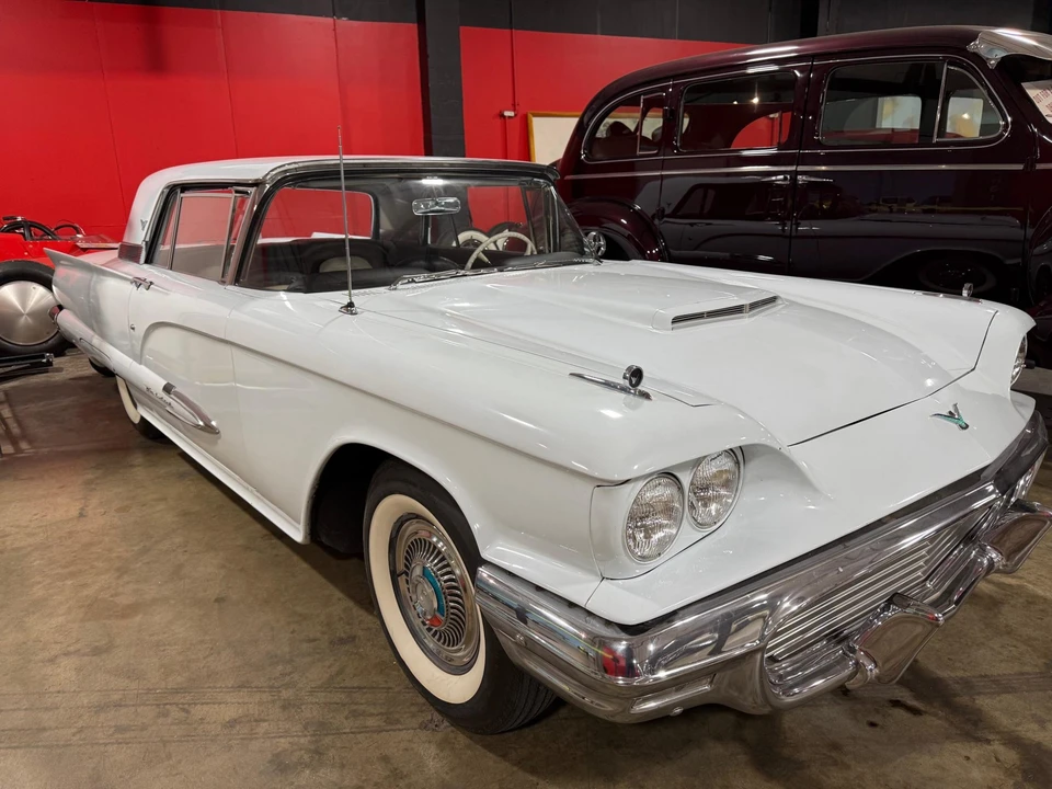 1959 Ford Thunderbird 2nd Gen - Image 13 of 31