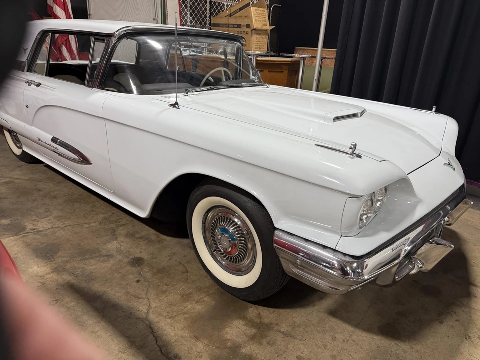 1959 Ford Thunderbird 2nd Gen - Image 15 of 31