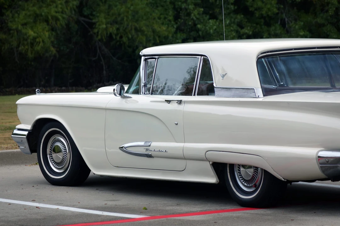 1959 Ford Thunderbird 2nd Gen - Image 15 of 31