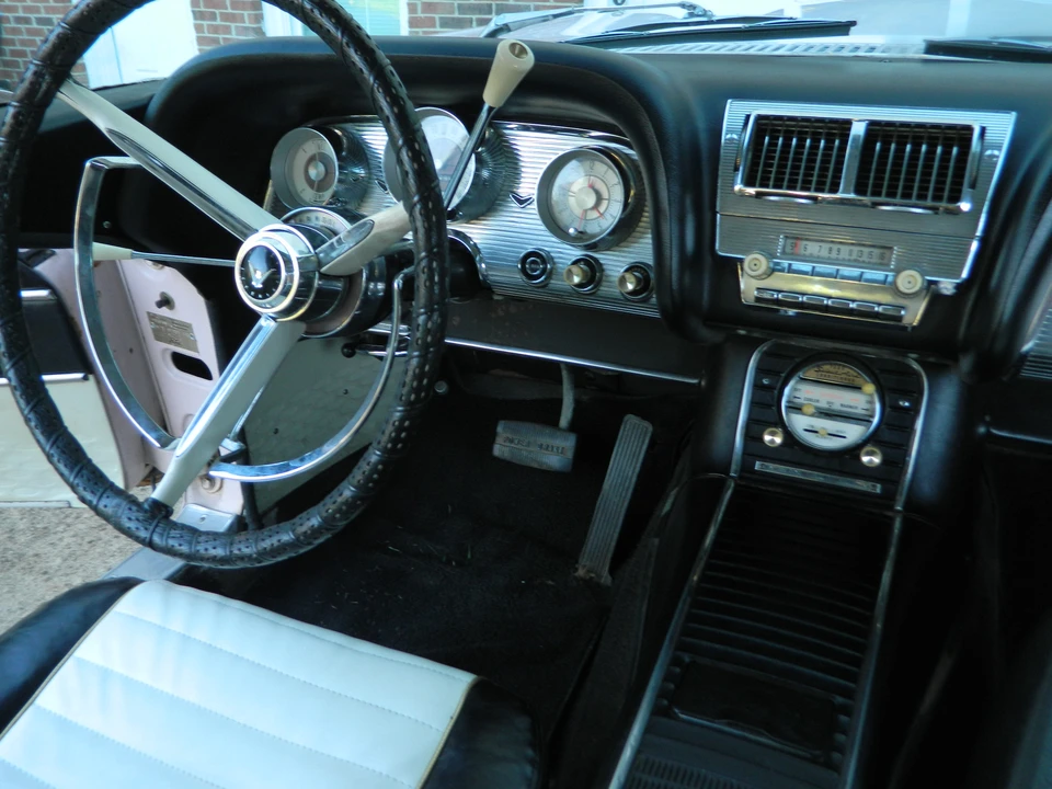 1959 Ford Thunderbird 2nd Gen - Image 16 of 31