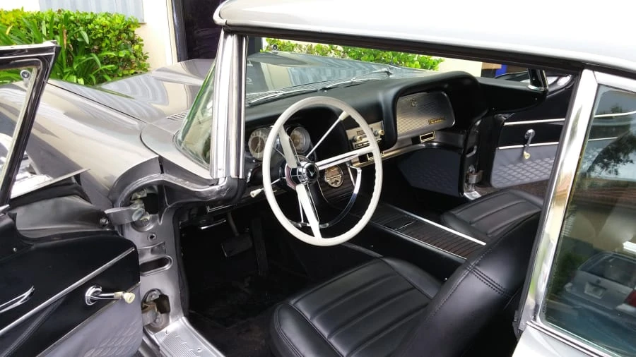 1959 Ford Thunderbird 2nd Gen - Image 3 of 4