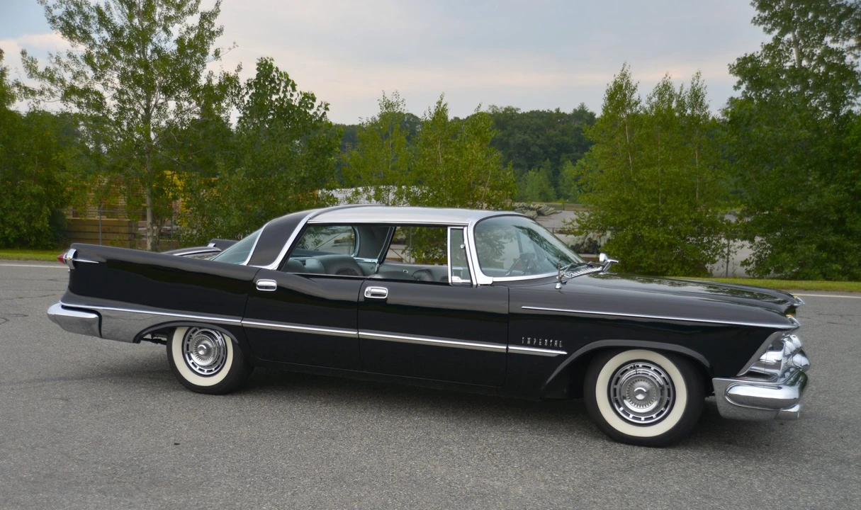 1959 Chrysler Imperial 2nd Gen - Image 30 of 31