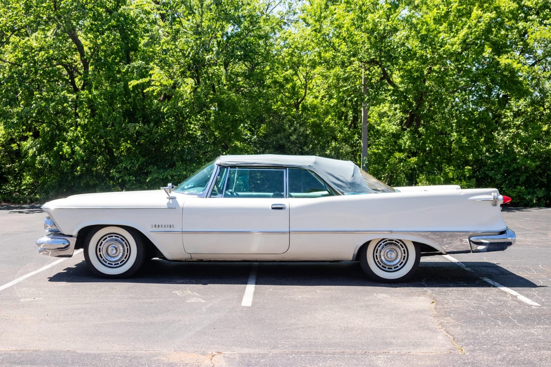 1959 Chrysler Imperial 2nd Gen - Image 16 of 31