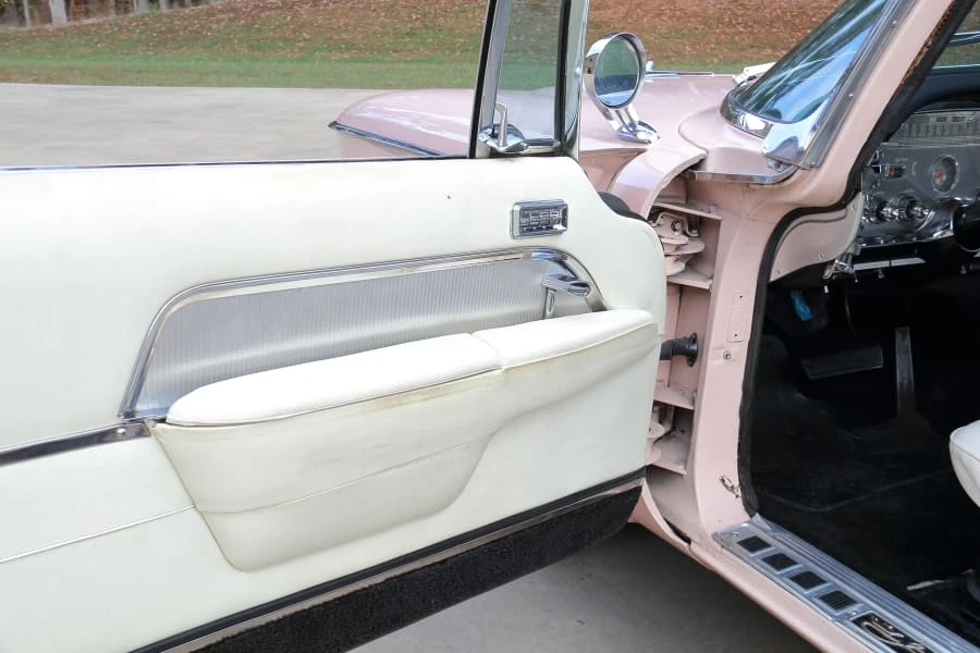 1959 Chrysler Imperial 2nd Gen - Image 24 of 31
