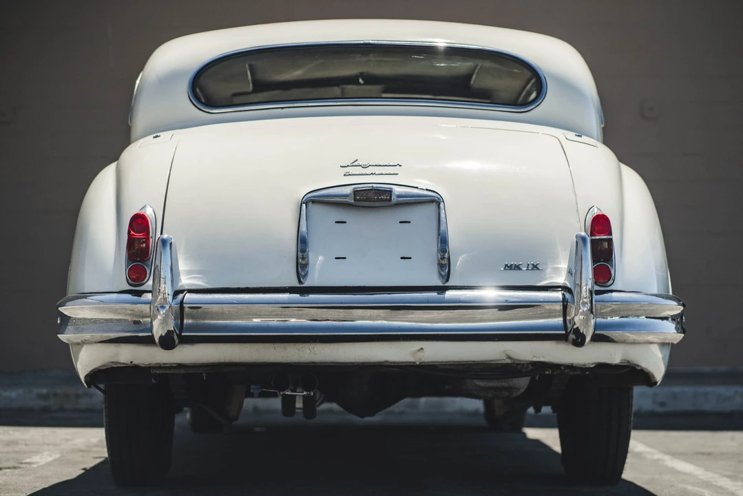 1959 Jaguar Mark VII & VIII & IX - Image 17 of 31