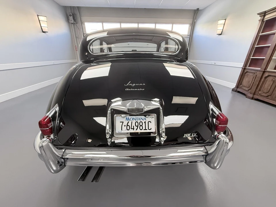 1959 Jaguar Mark VII & VIII & IX - Image 18 of 31