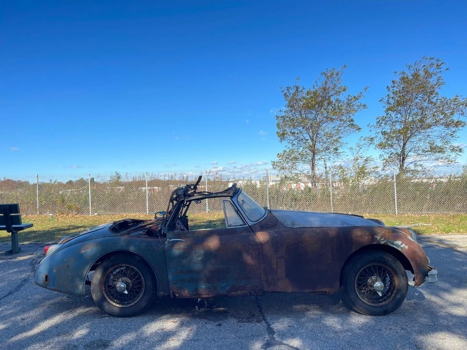 1959 Jaguar XK150 - Image 2 of 5