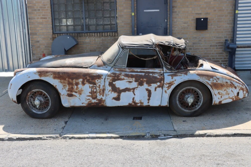 1959 Jaguar XK - Image 2 of 5