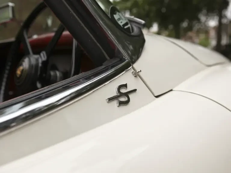 1959 Jaguar XK150 S - Image 9 of 12