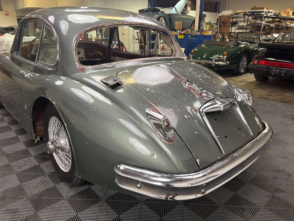 1959 Jaguar XK150 - Image 11 of 31