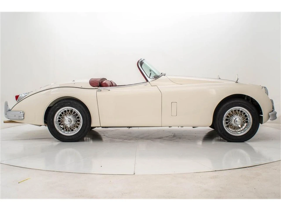 1959 Jaguar XK150 - Image 13 of 31