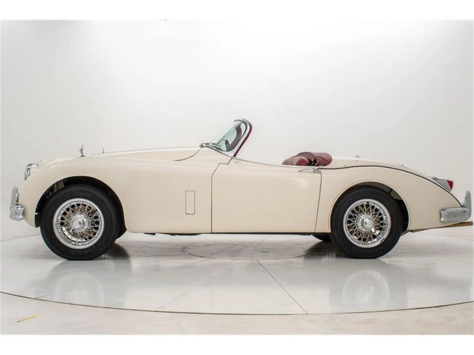 1959 Jaguar XK150 - Image 9 of 31