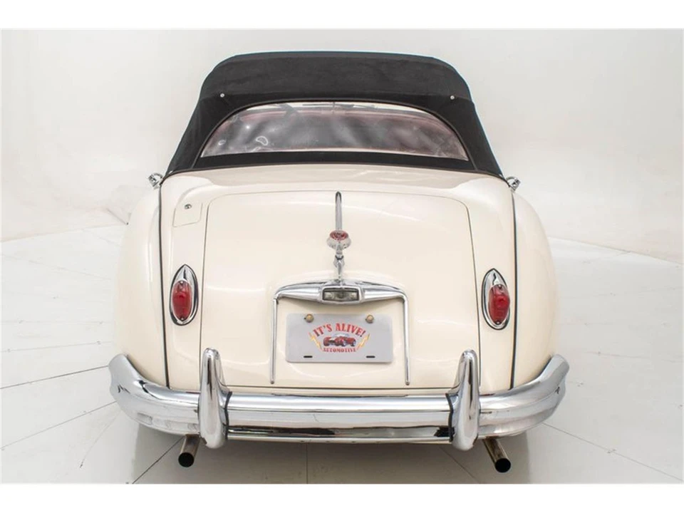 1959 Jaguar XK150 - Image 21 of 31
