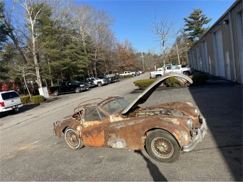 1959 Jaguar XK140 - Image 2 of 12