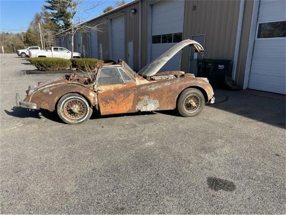 1959 Jaguar XK140 - Image 10 of 12