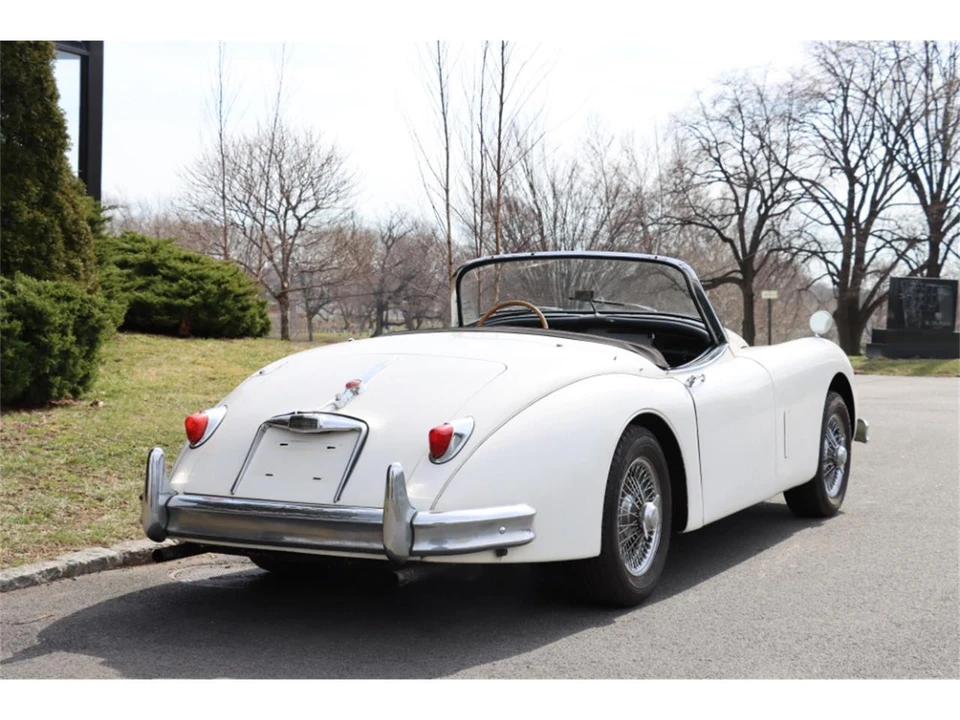 1959 Jaguar XK150 - Image 5 of 8