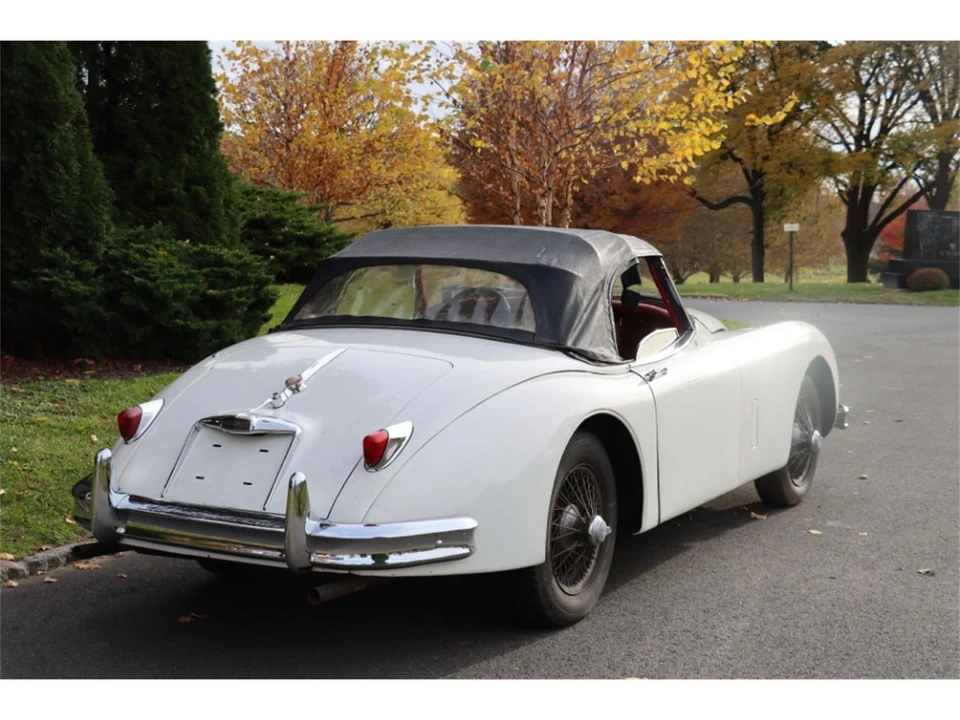1959 Jaguar XK150 - Image 5 of 8