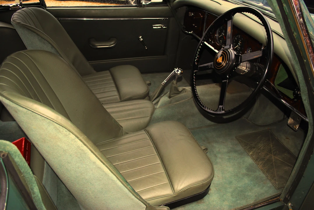 1959 Jaguar XK150 S - Image 2 of 7