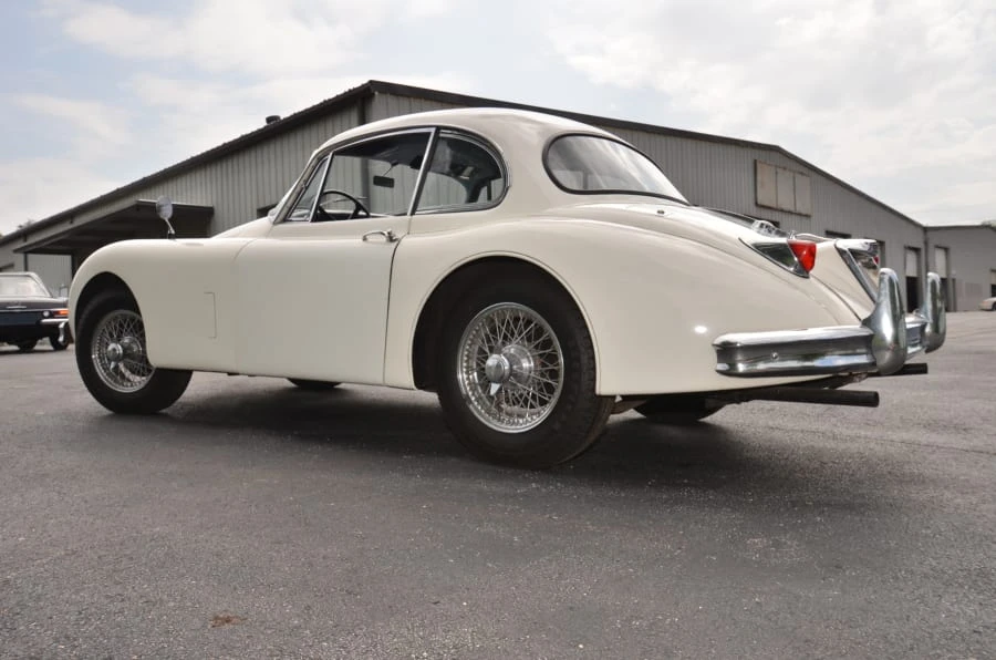 1959 Jaguar XK150 - Image 11 of 12