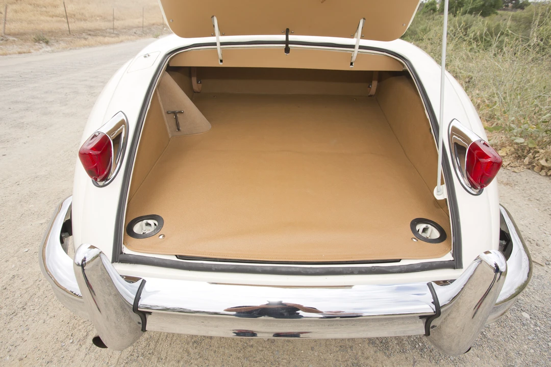 1959 Jaguar XK150 S - Image 16 of 31